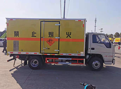 宁远爆破器材运输车